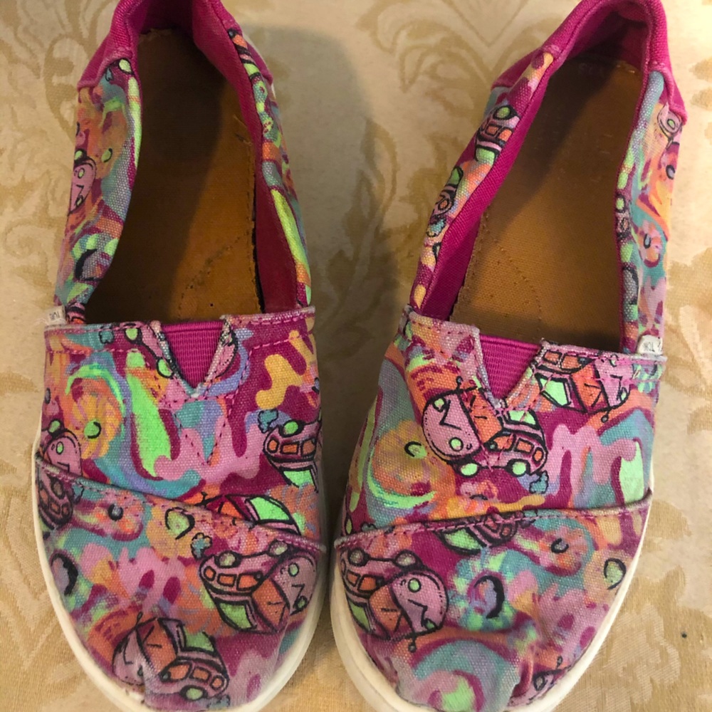 Toms shoes